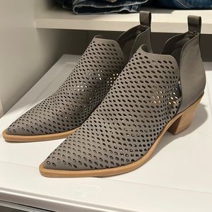 Brand new dolce vita pointy booties